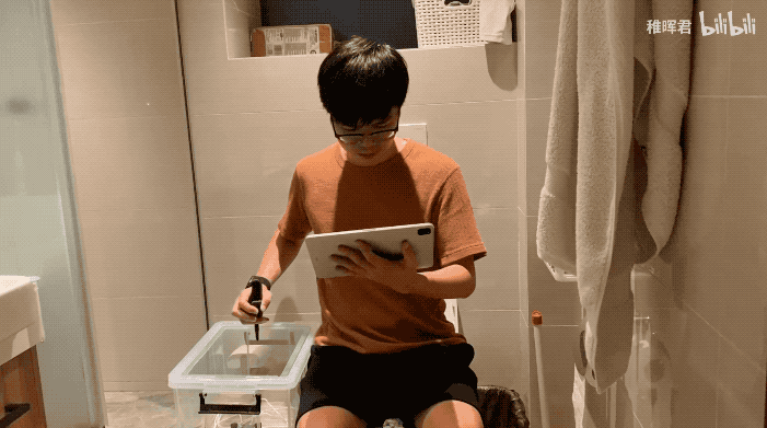 0fd5c34abbe66a12e60043bd581057db.gif